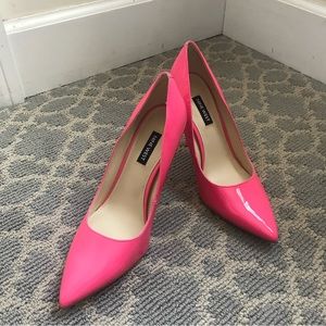 🩷NWOB hot pink Nine West heels🩷